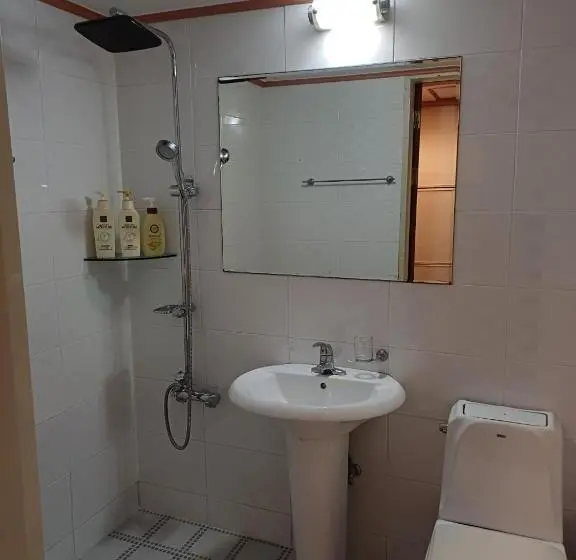 デラックスルーム, Gooreumseong Motel