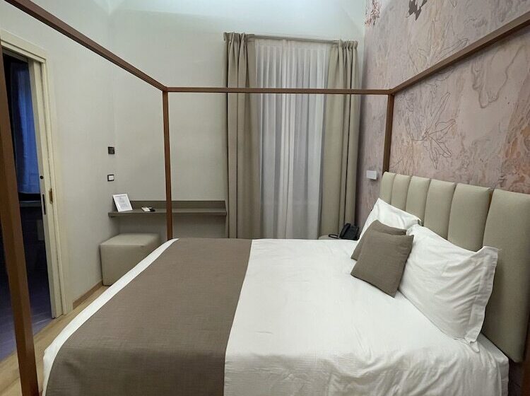 Номер Deluxe, Central Giacomini