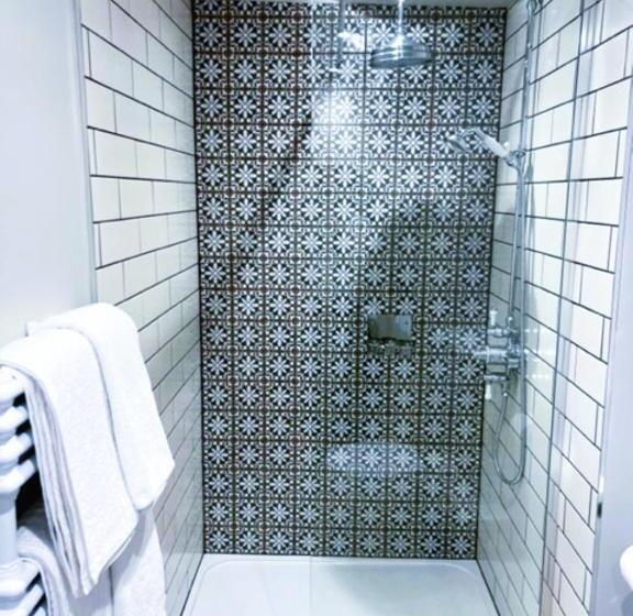 חדר סופריור עם מיטת קינג, Ranfield S Brasserie Hotel Rooms