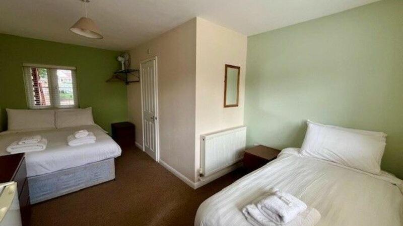 غرفة عائلية, The Pavilion Bisley