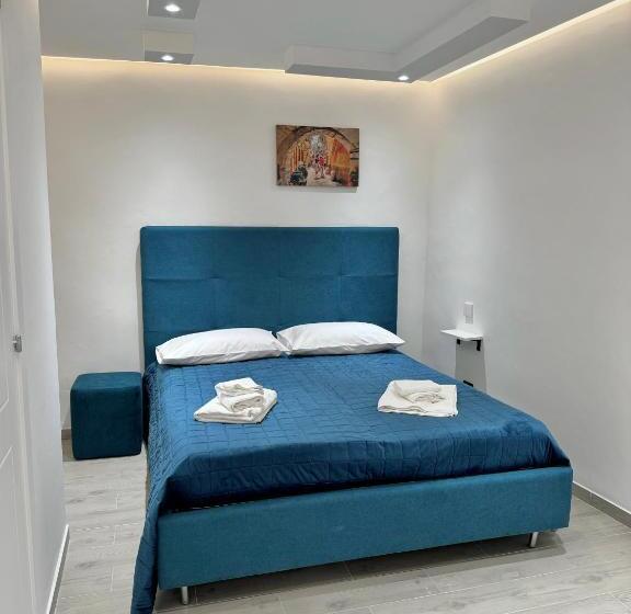 اتاق استاندارد, Il Filo Di Arianna