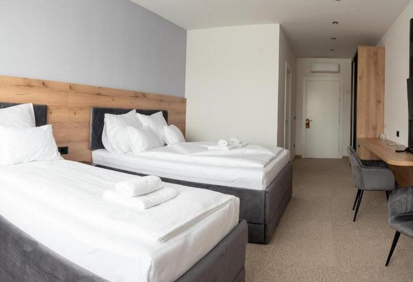 اتاق استاندارد سه نفره, Sistems