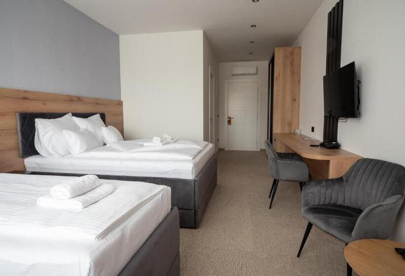 اتاق استاندارد سه نفره, Sistems