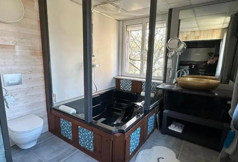 Deluxe-huoneisto 1 Makuuhuone, Les Bains De L  Abbaye