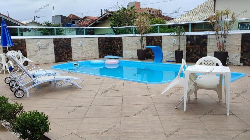 غرفة قياسية مطلّة علي حمام السباحة, Pousada Litorânea