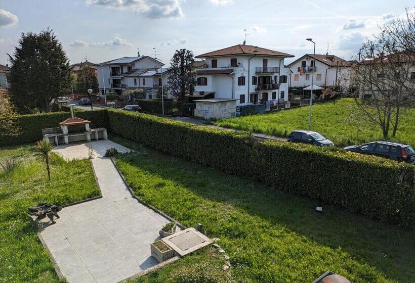 Люкс с гидромассажем, Villa Eleganza Milano Bergamo Airport