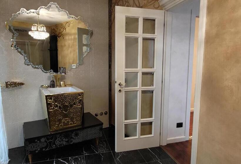 جناح مزود بجاكوزى, Villa Eleganza Milano Bergamo Airport