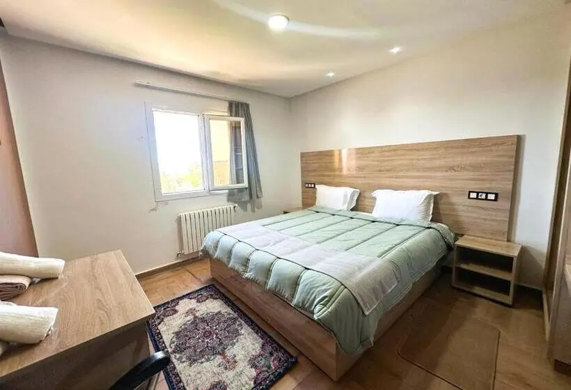 اتاق استاندارد با چشم‌انداز کوهستان, Auberge Jomana Park