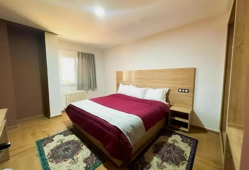 اتاق استاندارد با چشم‌انداز کوهستان, Auberge Jomana Park