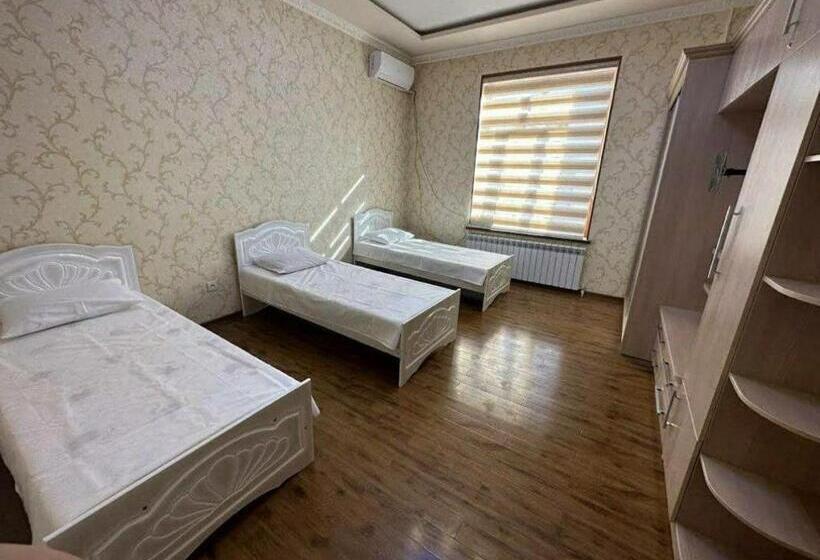 اتاق استاندارد سه نفره, Muhammad Tower Hostel