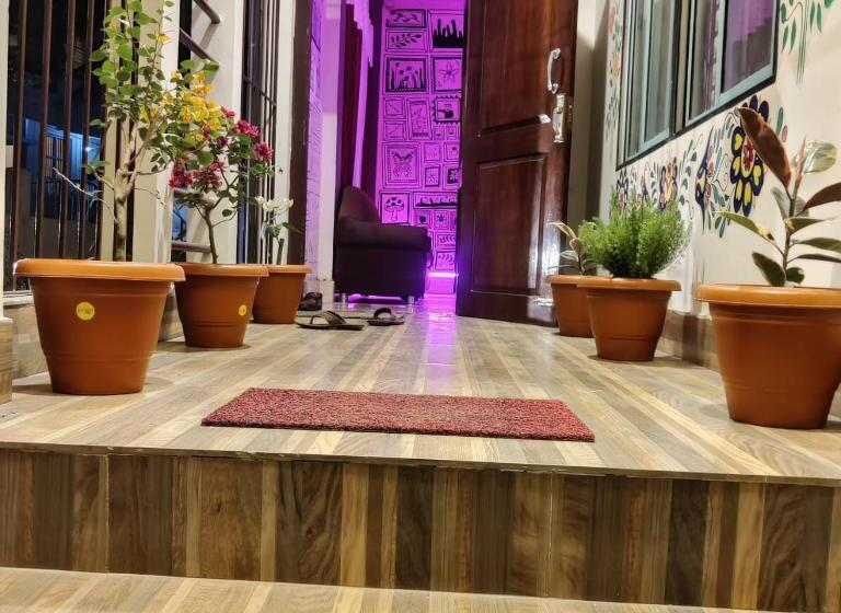 スタンダードルーム, Bornil Guest House