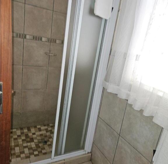 スタンダードルーム, Rustenburg Palm Lodge