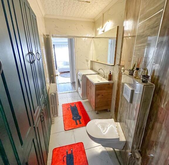 带海景的复工套房, The Next Suites