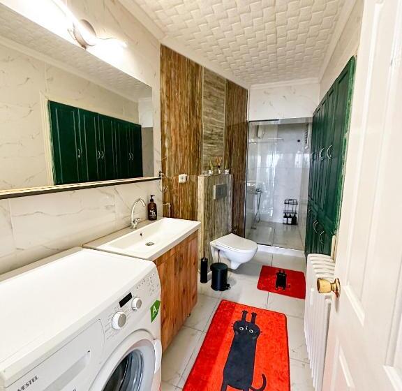 带海景的复工套房, The Next Suites