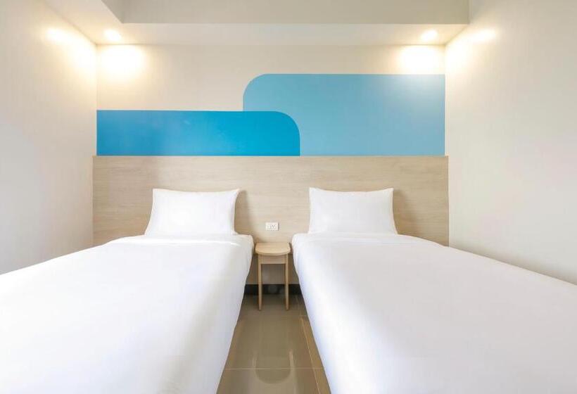 Номер Стандарт, Hop Inn Hotel North Edsa Quezon City