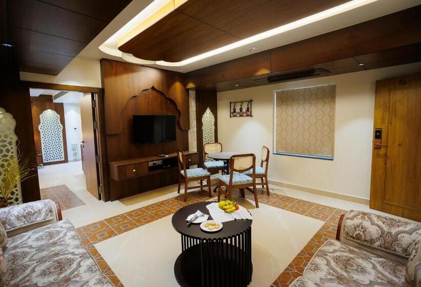 스위트, Aj Grand Elite