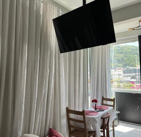 Escritório Estándar, Ed. Mar E Lua