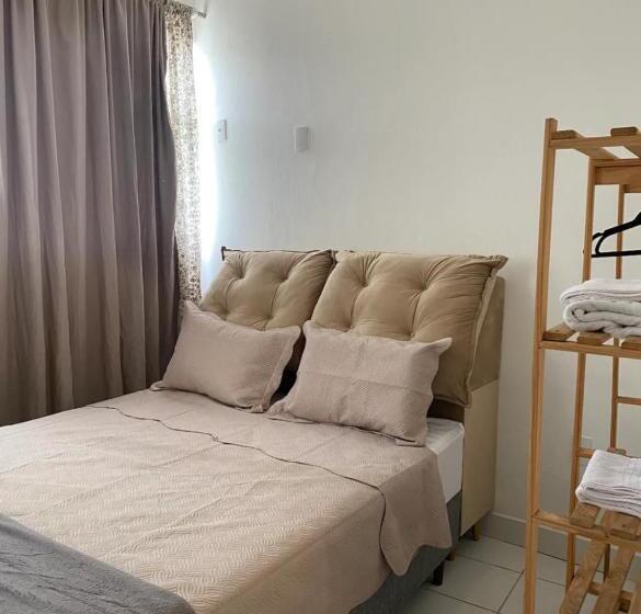 Apartamento 2 Dormitórios, Ed. Mar E Lua