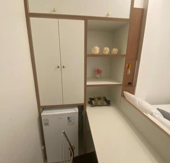 Escritório Estándar, Ed. Mar E Lua