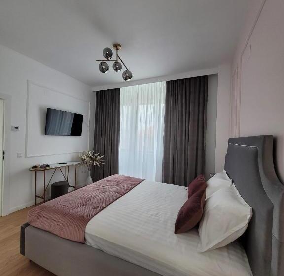 Номер Deluxe, Pensiunea Coralia