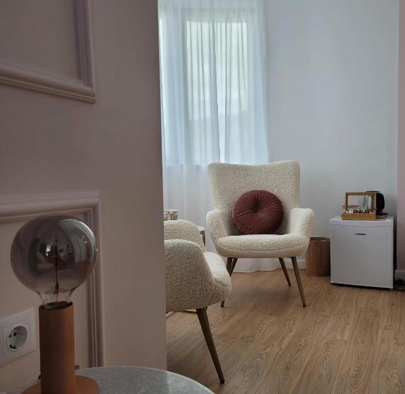 غرفة ديلوكس, Pensiunea Coralia