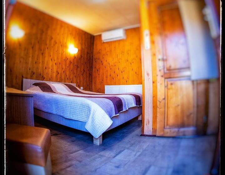 غرفة ديلوكس, Pensiunea Etap