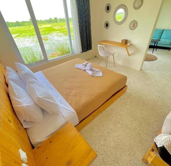 חדר דחוקס עם מיטת קינג, Tanawu Airport Hotel Lombok