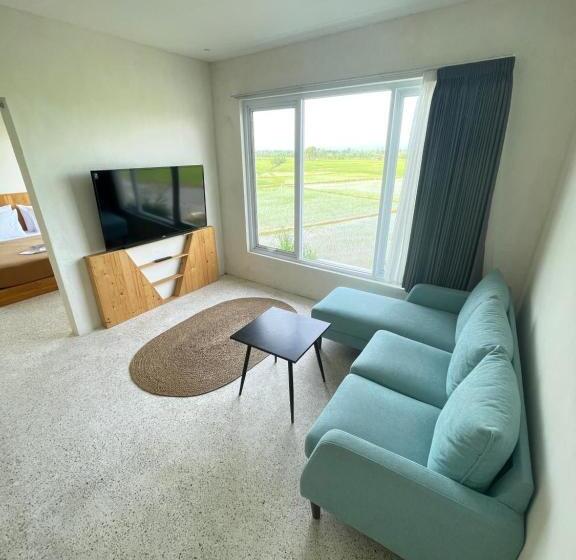 חדר דחוקס עם מיטת קינג, Tanawu Airport Hotel Lombok