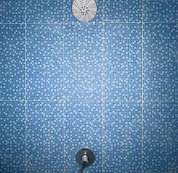 חדר דחוקס עם מיטת קינג, Tanawu Airport Hotel Lombok