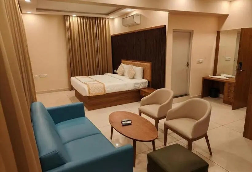 デラックスルーム, The Waves Hotel Sarjapura