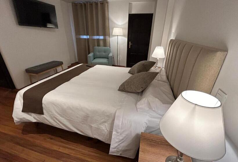 غرفة قياسية ثلاثية, Habitaciones La Casona