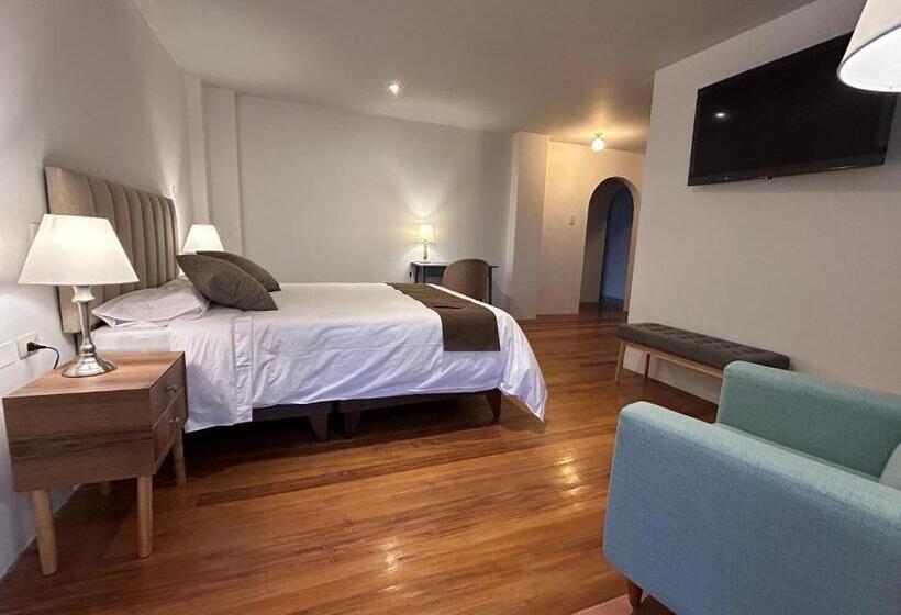 غرفة قياسية ثلاثية, Habitaciones La Casona