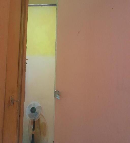 Pokój Ekonomiczny, Spot On 93852 Fermansio Homestay 2