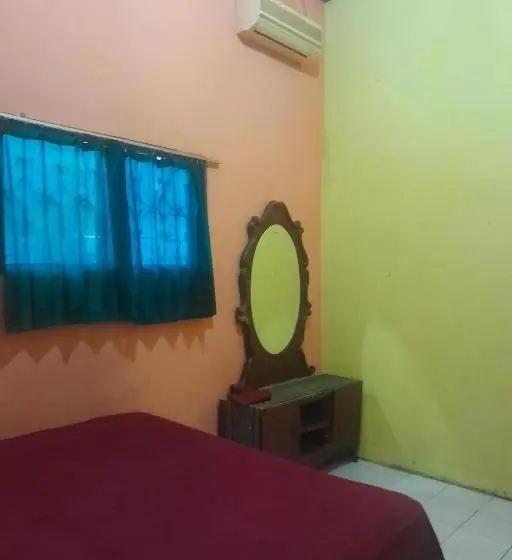 スタンダードルーム, Spot On 93852 Fermansio Homestay 2