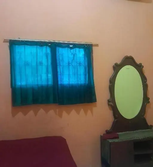 スタンダードルーム, Spot On 93852 Fermansio Homestay 2