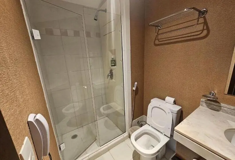 سوییت لوکس, Flat 422 Na Avenida Ibirapuera Sp