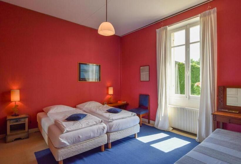 غرفة قياسية ثلاثية, Domaine De Laguneaussan