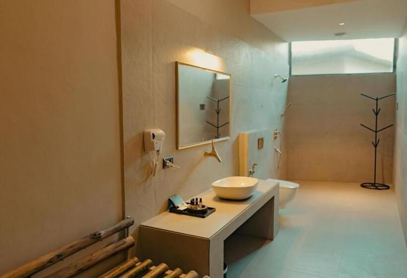 バルコニー付きジュニアスイート, Giovanni Village Resort