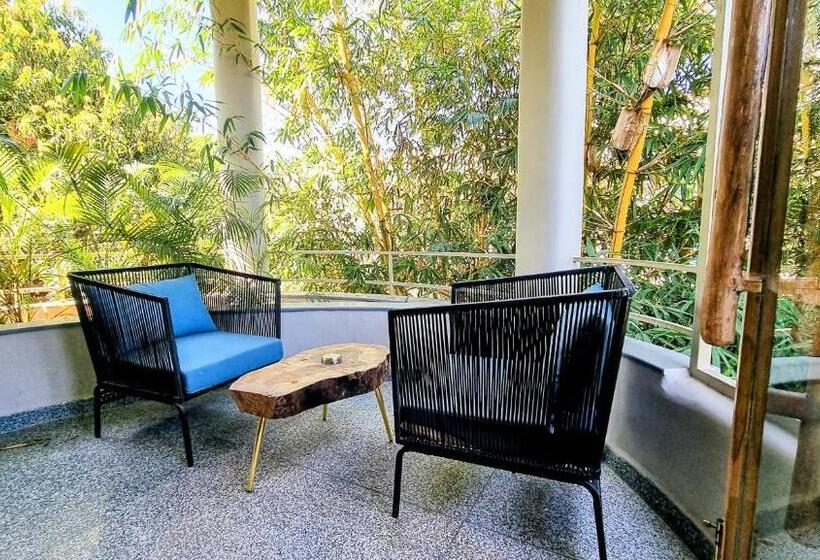 전용 풀장 스위트, Giovanni Village Resort