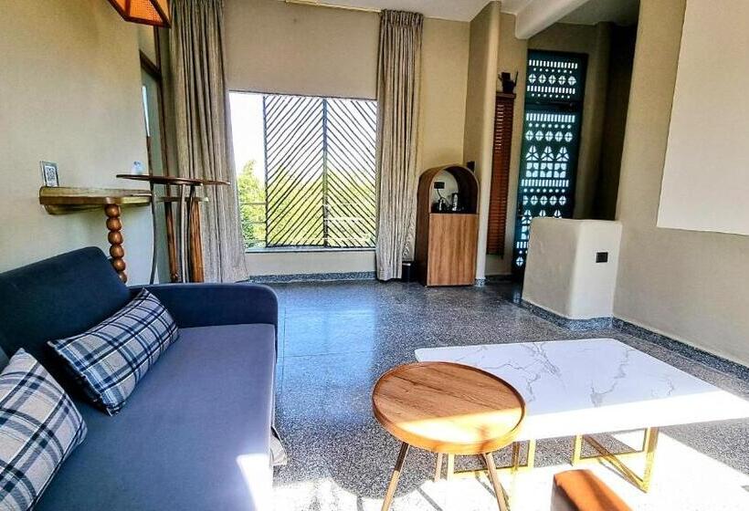 발코니가 있는 스위트, Giovanni Village Resort