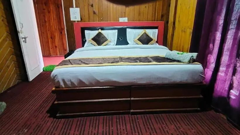 Deluxe-huone, Broadway Patnitop