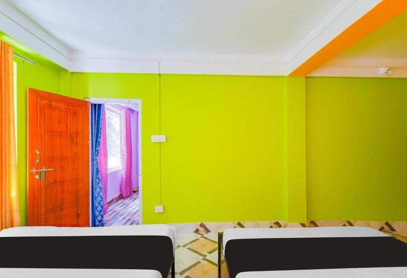 트리플 클래식 룸, Fabhotel Aliya