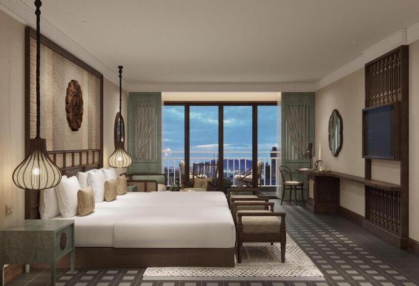 اتاق خانوادگی, The Signature Hoi An