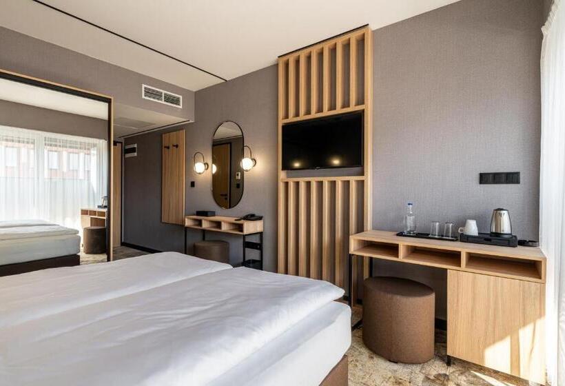 スタンダードインサイドビュールーム, Urban