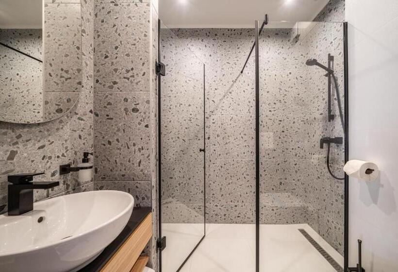 スタンダードインサイドビュールーム, Urban