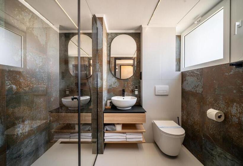 テラス付スタンダードルーム, Urban