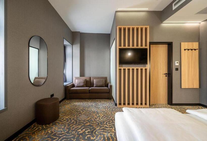 スーペリアファミリールーム, Urban