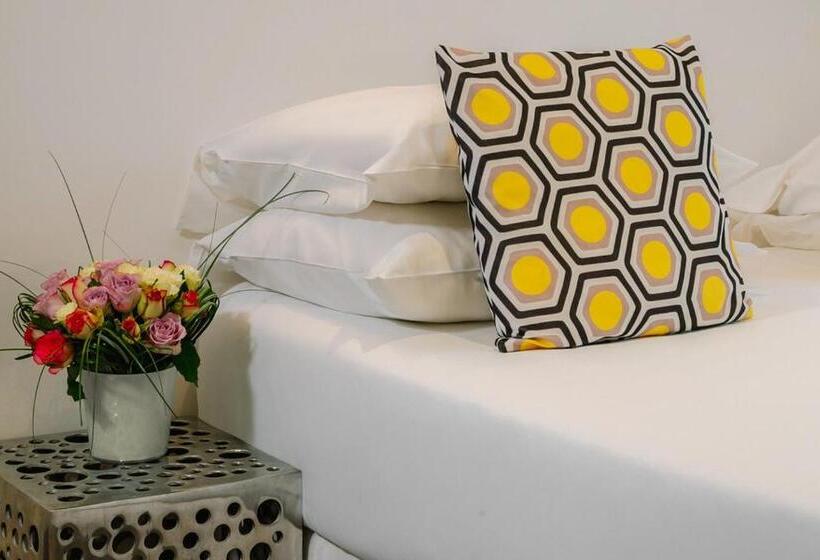 סוויטה, Yelo Lumière Powered By Sonder