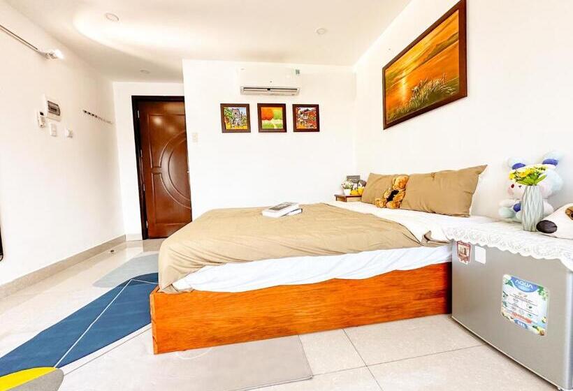 اتاق استاندارد, Hồng Châu