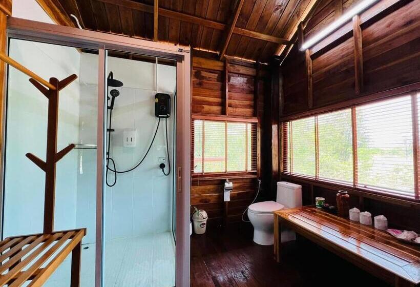 Habitación Estándar Cama King, บ้านสวนแก้วคำแพง Baan Suan Kaew Khampaeng